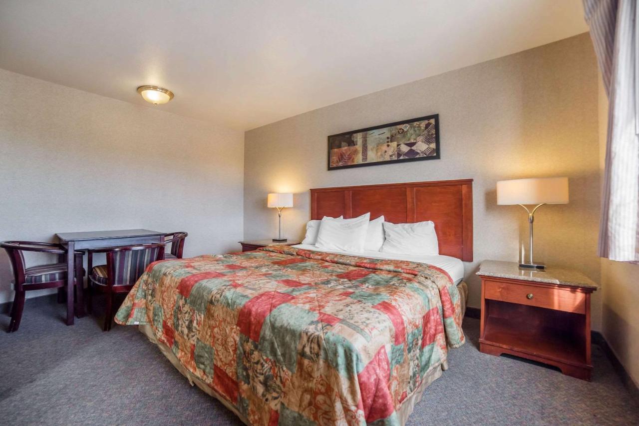 Rodeway Inn & Suites Nampa Zewnętrze zdjęcie