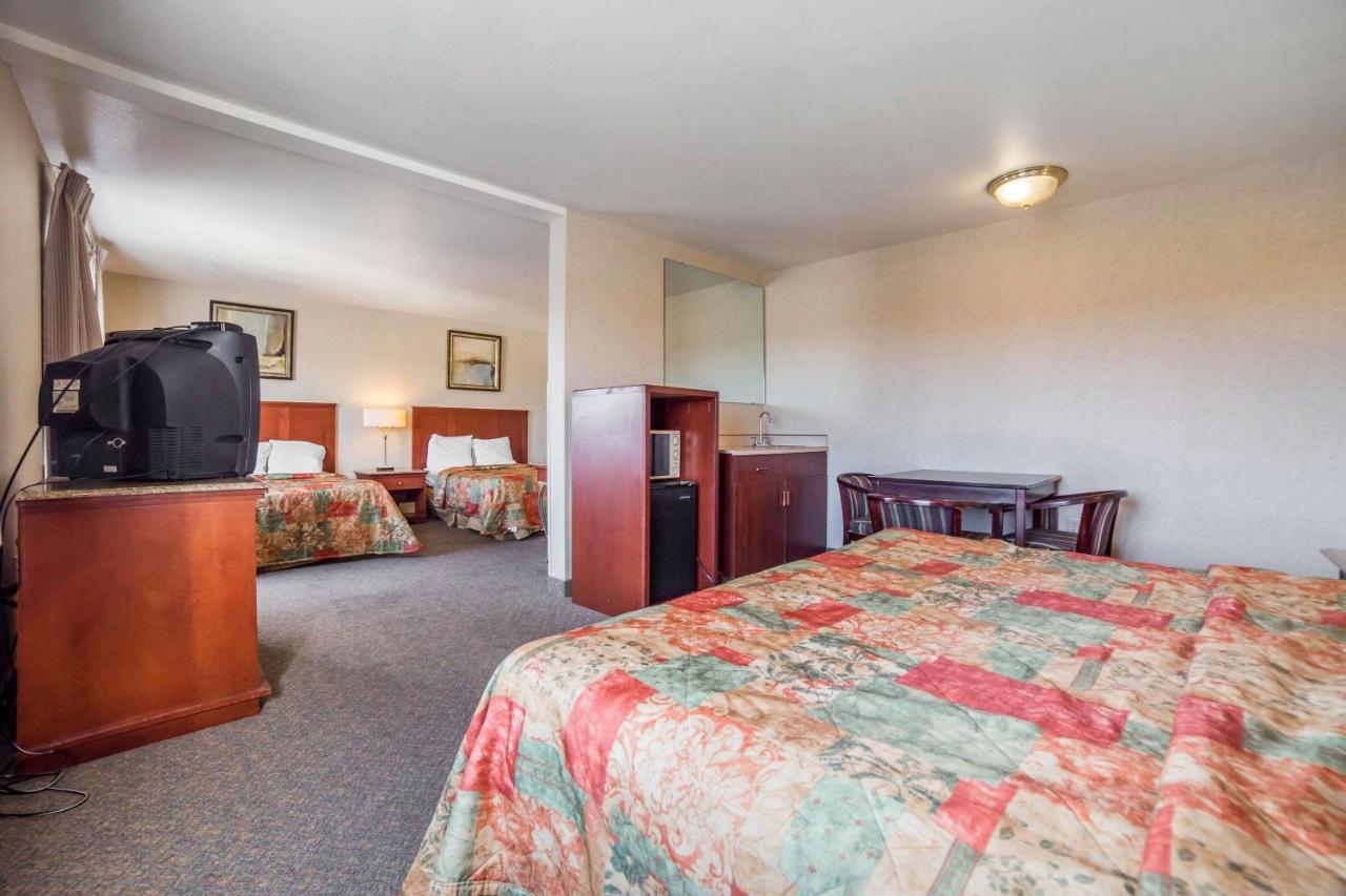 Rodeway Inn & Suites Nampa Zewnętrze zdjęcie